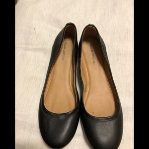 Mossimo black flats 8.5